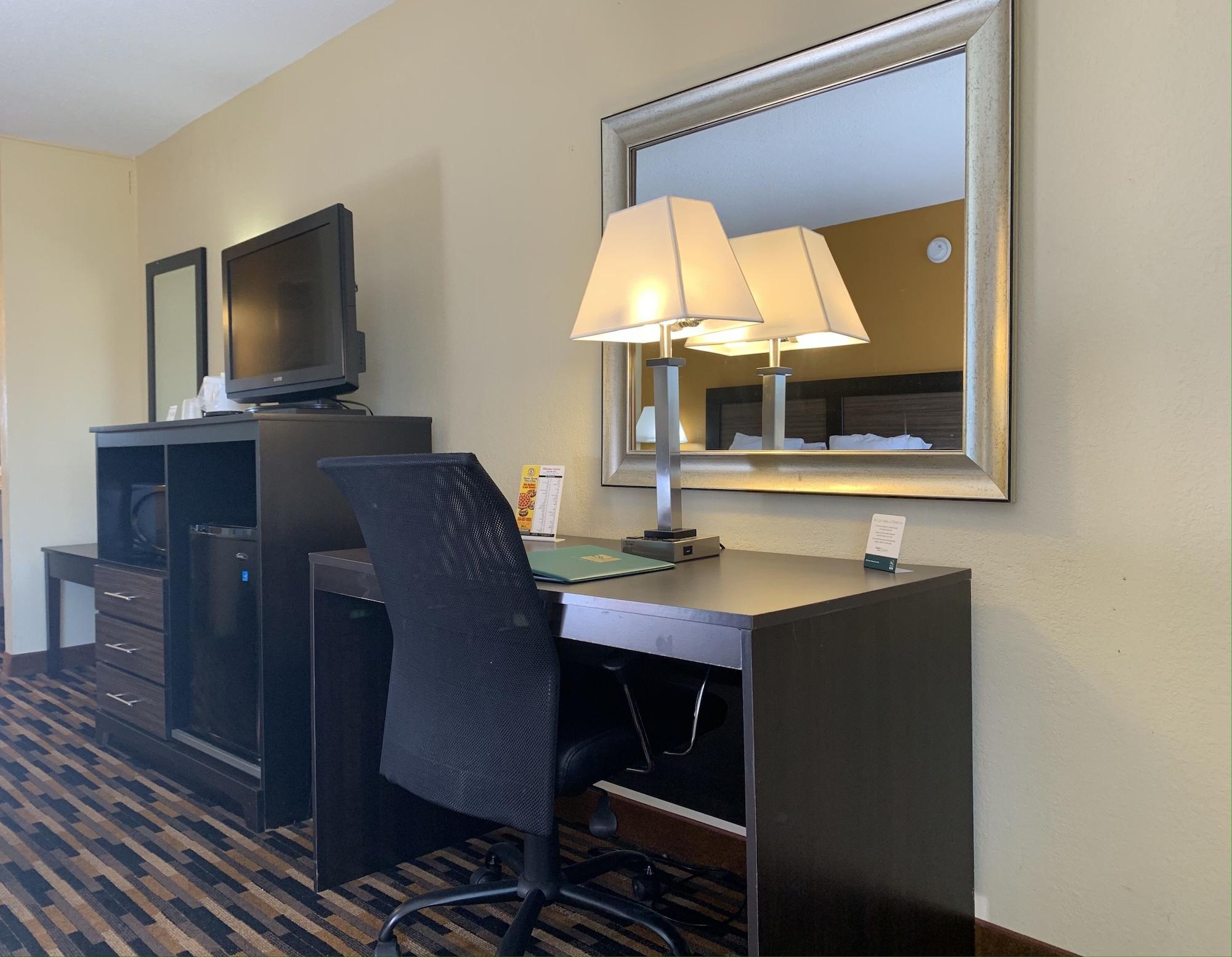 Quality Inn University Area Troy Exterior photo
