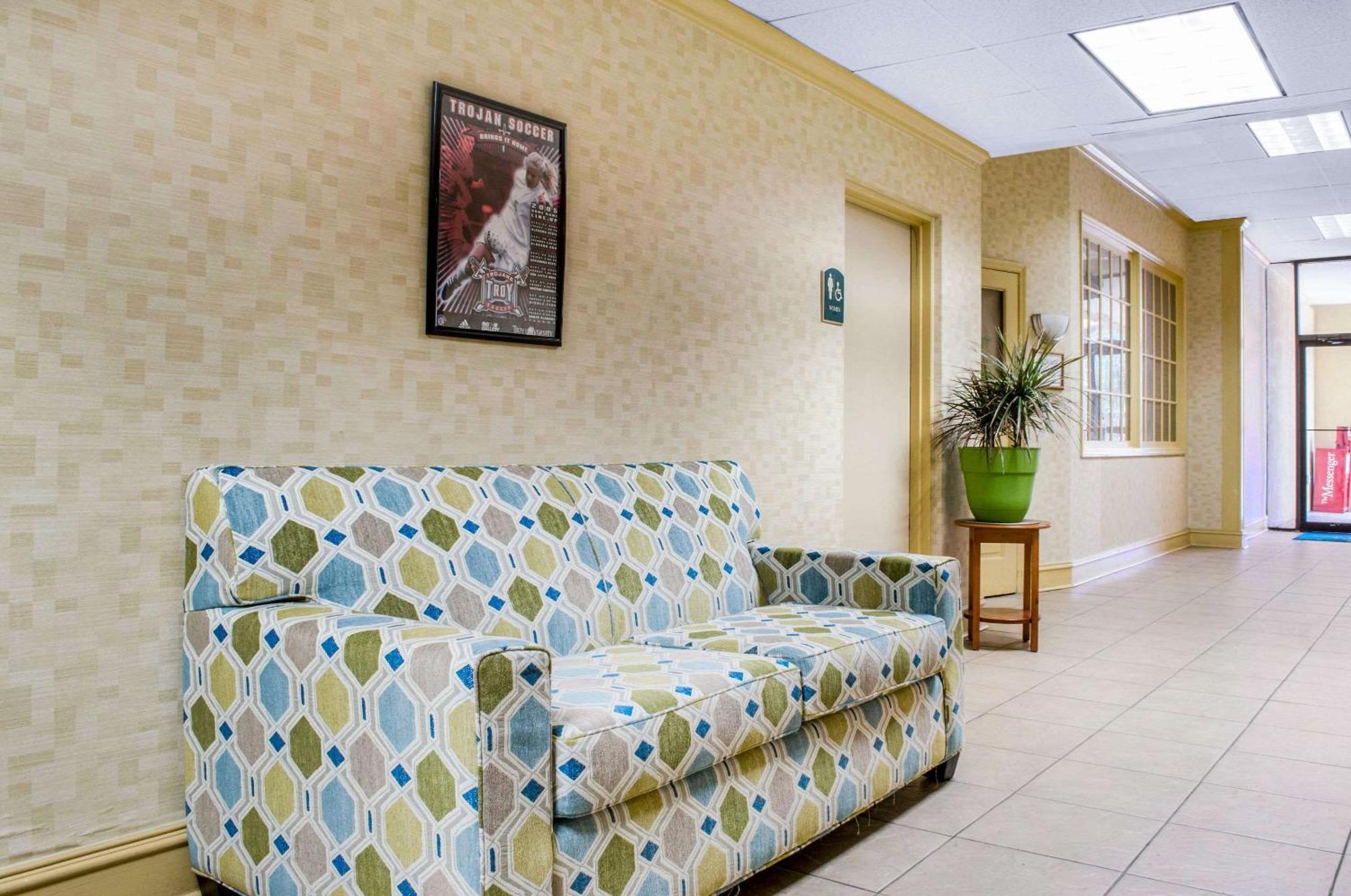 Quality Inn University Area Troy Exterior photo