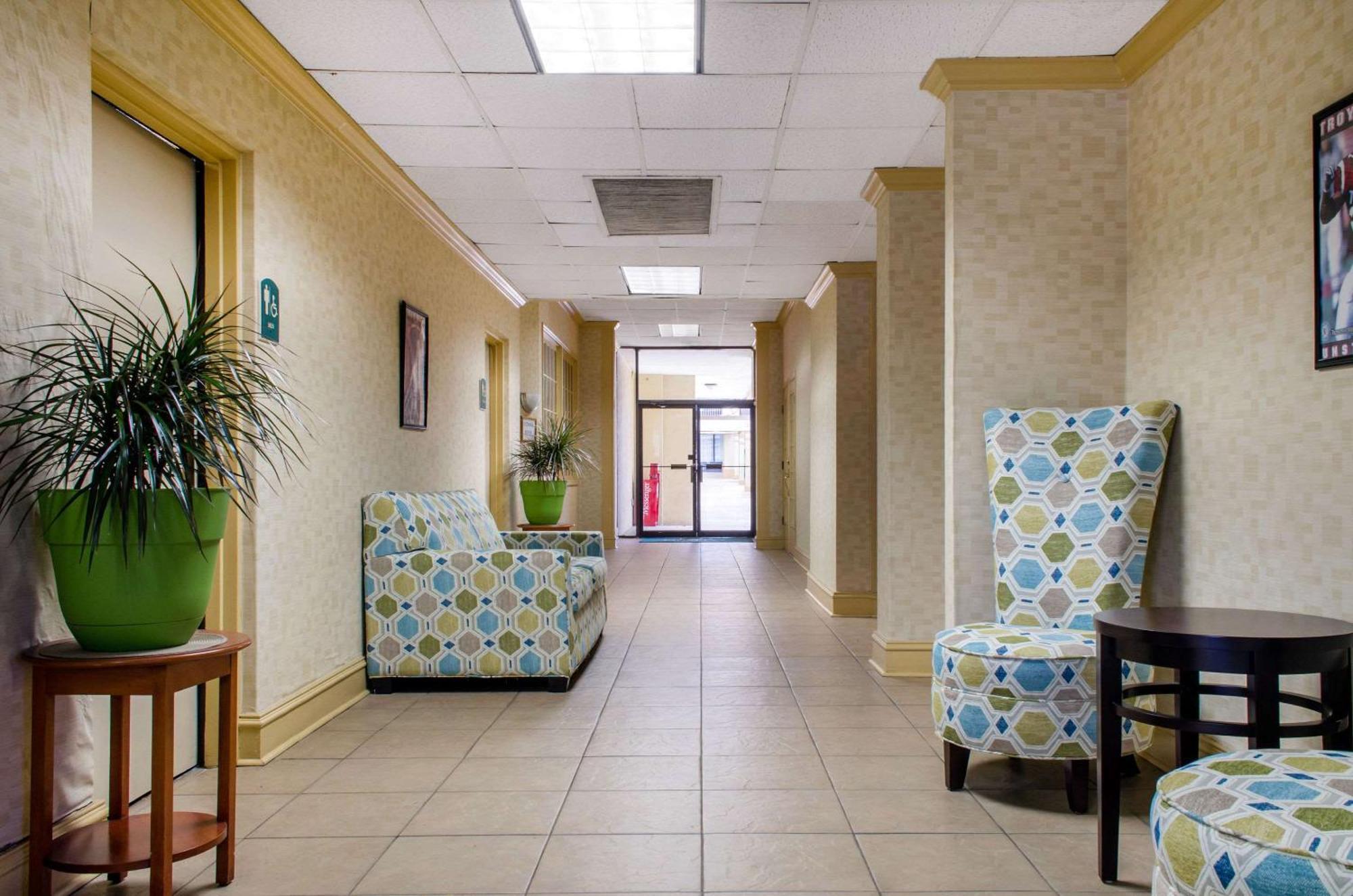Quality Inn University Area Troy Exterior photo