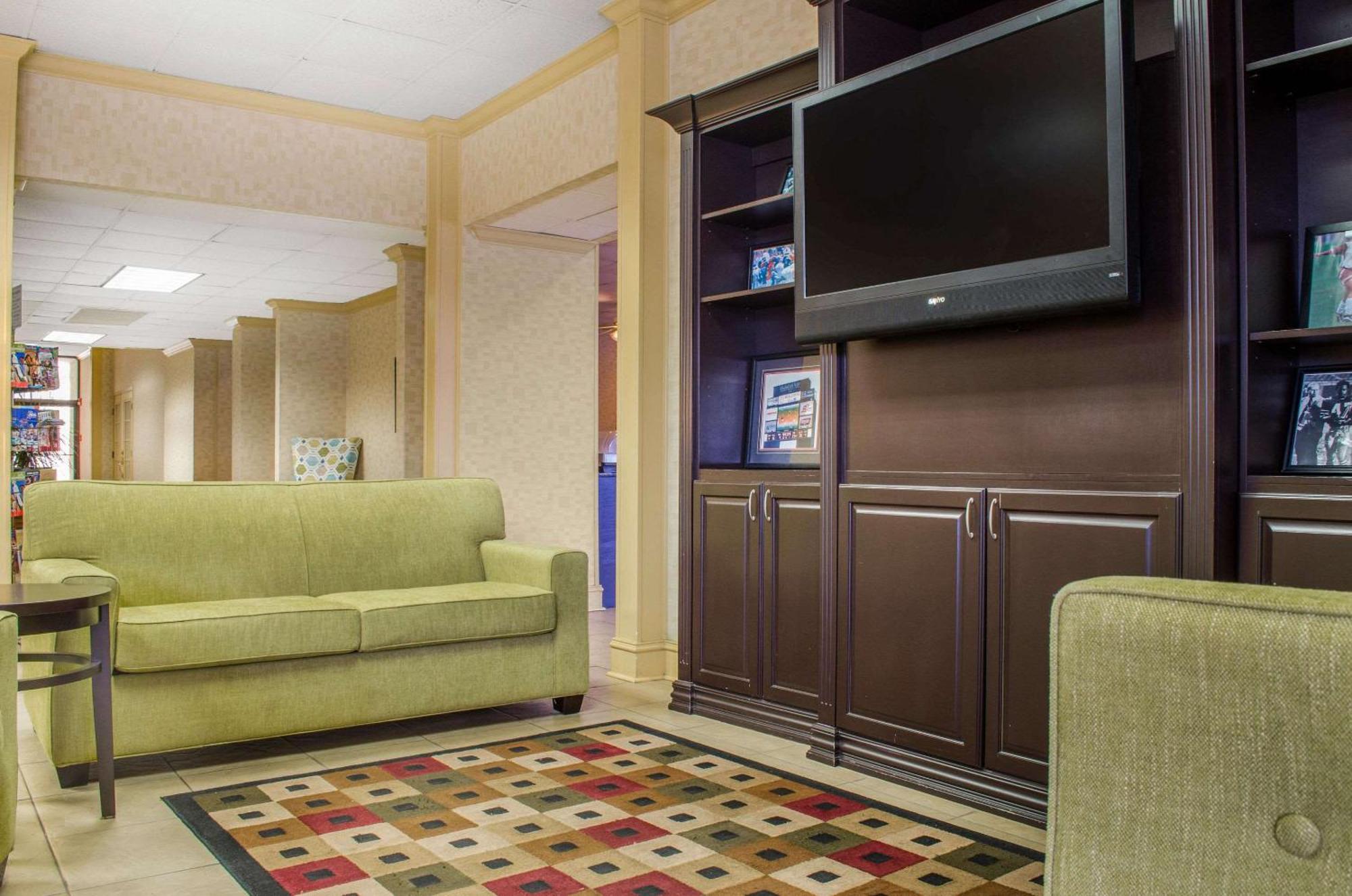 Quality Inn University Area Troy Exterior photo