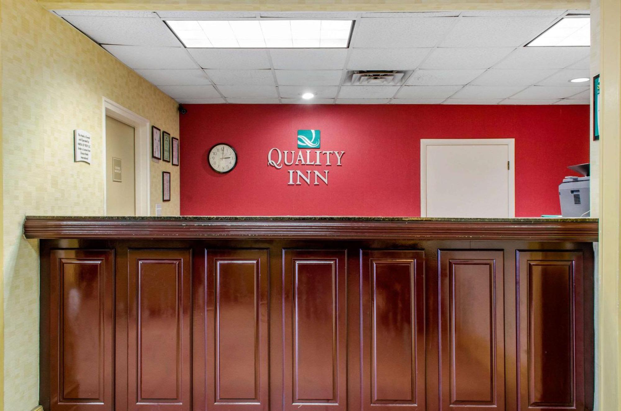 Quality Inn University Area Troy Exterior photo