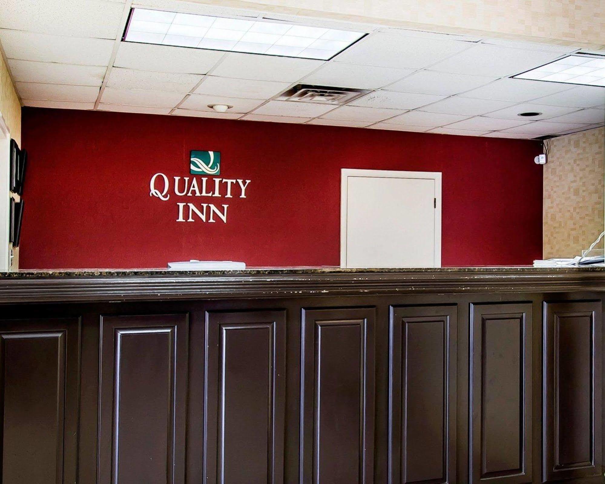 Quality Inn University Area Troy Exterior photo