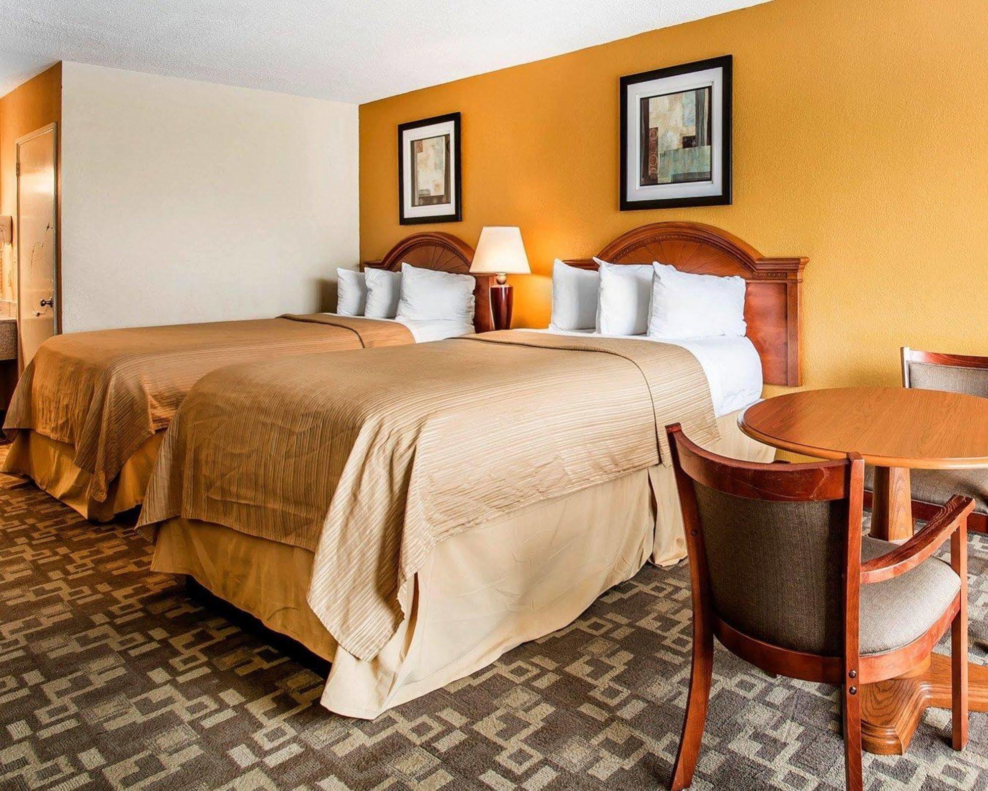 Quality Inn University Area Troy Exterior photo