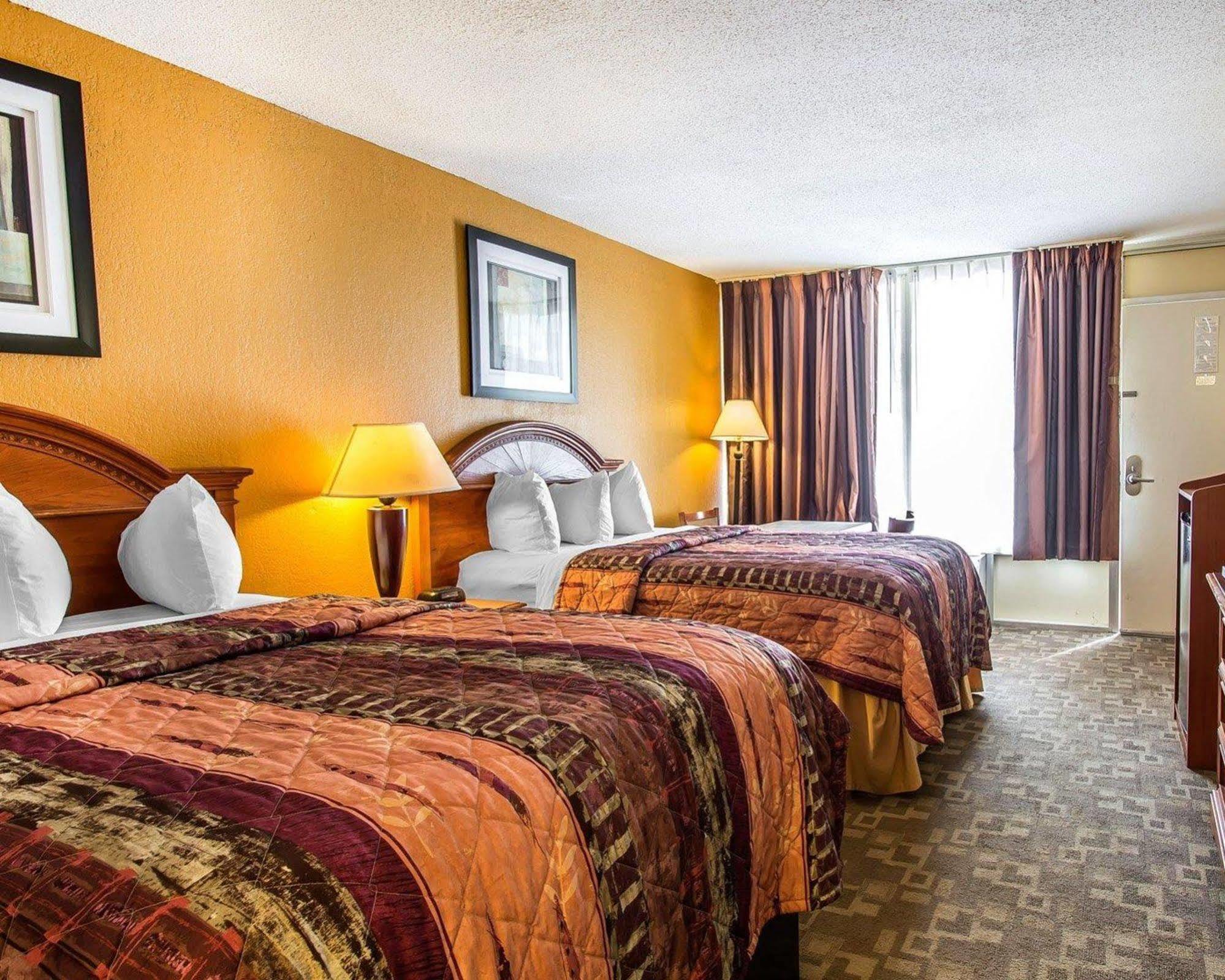 Quality Inn University Area Troy Exterior photo